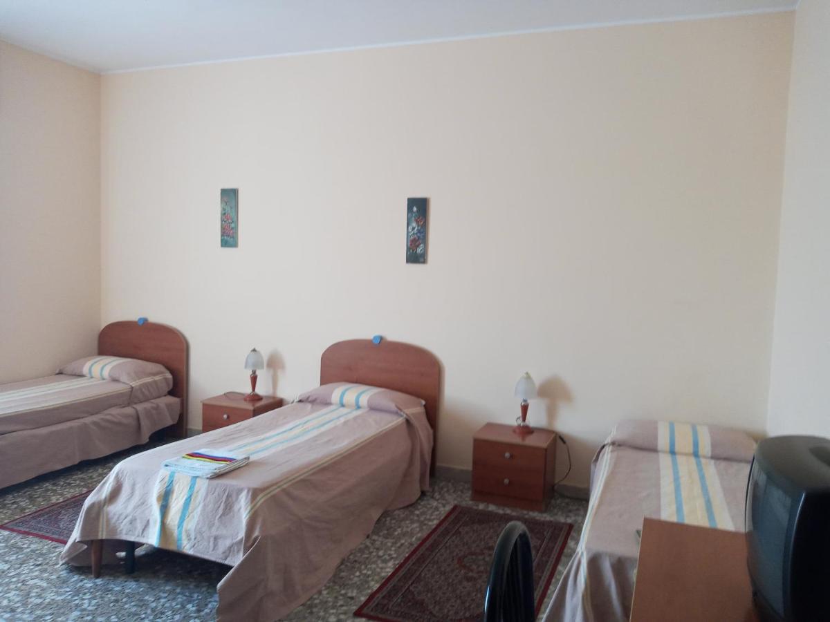 Tana Degli Elfi Parabita Dış mekan fotoğraf